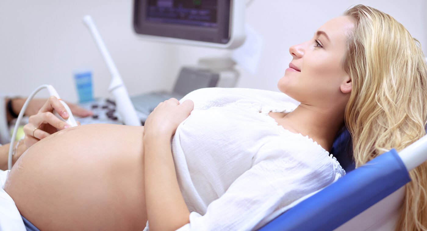 Embarazada en consulta